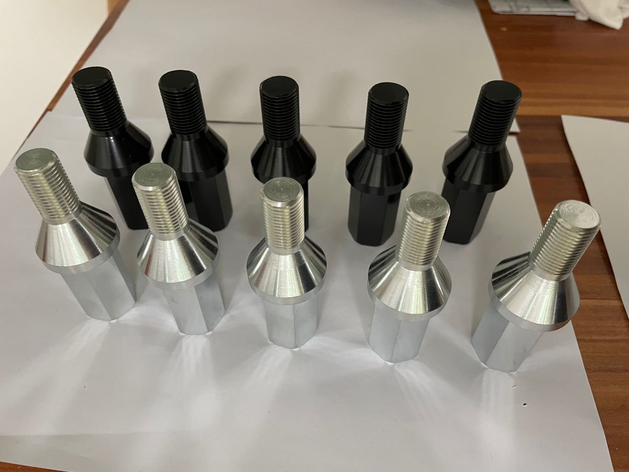 Black and silver 12.9 high tensile bolts for the KLUNK